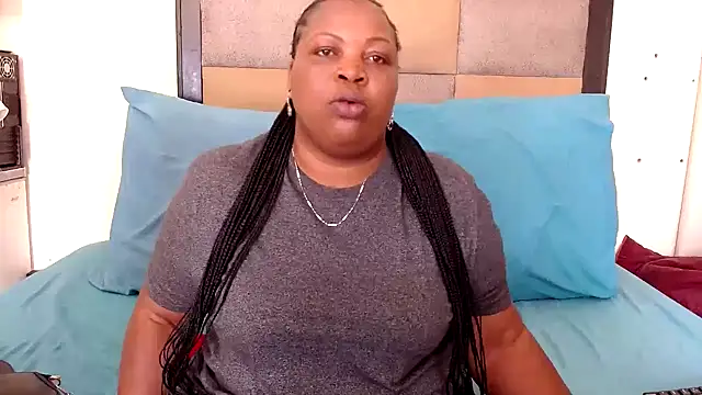 Snapshot of omalicha98 chatting on 10-27-25, 07:23 omalicha98 online show from 10-27-25, 07:23