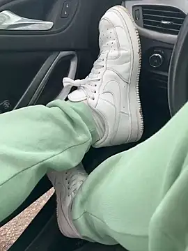 Snapshot of DutchPublic chatting on 03-22-25, 01:19 DutchPublic online show from 03-22-25, 01:19