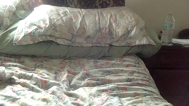Snapshot of smoothwick chatting on 02-16-25, 06:32 smoothwick online show from 02-16-25, 06:32
