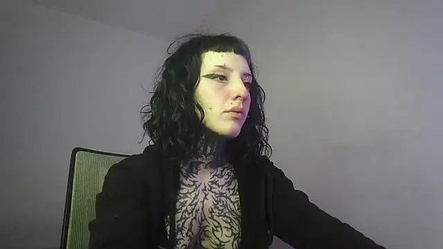bad doll bb online show from 09-10-25, 04:12