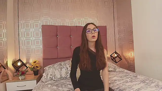 Snapshot of victoriapalmerfg chatting on 02-26-25, 07:38 victoriapalmerfg online show from 02-26-25, 07:38