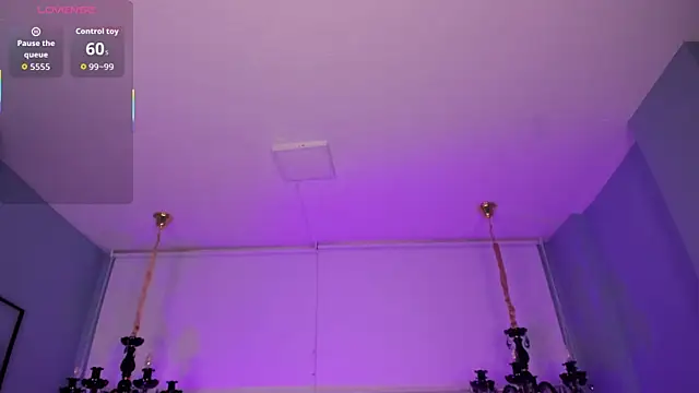 Aitana Hilton  online show from 11-19-25, 11:43