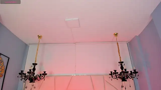 Aitana Hilton  online show from 11-23-25, 11:43