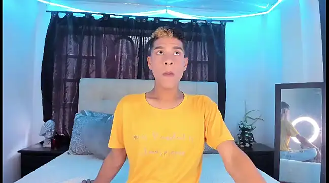 Ethan Boyy online show from 01-19-25, 05:28