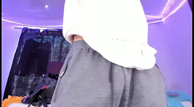 Ethan Boyy online show from 01-22-25, 05:06
