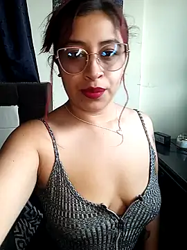 Snapshot of AnonymousGirl chatting on 01-19-25, 03:10 AnonymousGirl online show from 01-19-25, 03:10