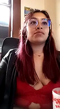 Snapshot of AnonymousGirl chatting on 01-21-25, 01:32 AnonymousGirl online show from 01-21-25, 01:32