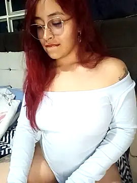 Snapshot of AnonymousGirl chatting on 03-16-25, 03:04 AnonymousGirl online show from 03-16-25, 03:04