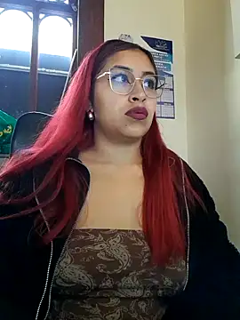 Snapshot of AnonymousGirl chatting on 10-21-25, 01:12 AnonymousGirl online show from 10-21-25, 01:12