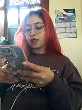 Snapshot of AnonymousGirl chatting on 11-11-25, 02:39 AnonymousGirl online show from 11-11-25, 02:39