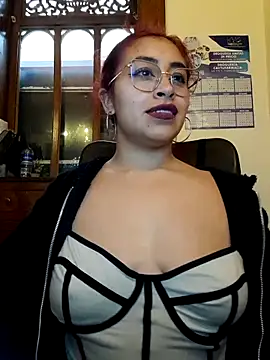 Snapshot of AnonymousGirl chatting on 11-28-25, 09:28 AnonymousGirl online show from 11-28-25, 09:28