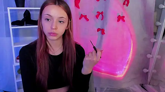 Sahara Shields online show from 02-06-25, 01:21