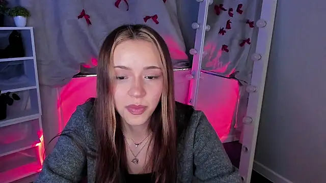 Sahara Shields online show from 03-18-25, 04:26