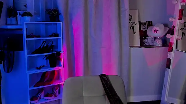 Sahara Shields online show from 11-14-25, 10:03