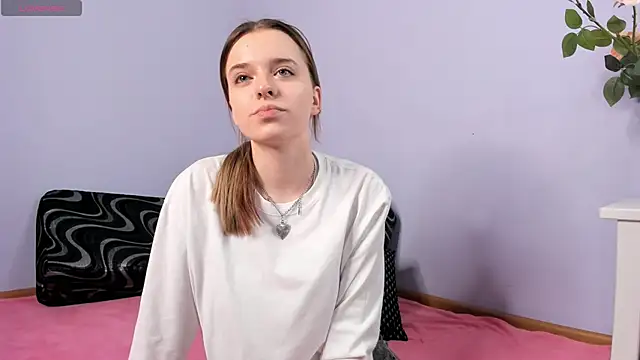 MonaClive online show from 01-21-25, 02:48