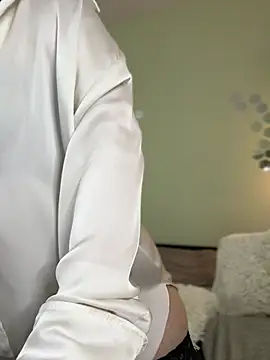 Kiss My Body online show from 02-02-25, 06:10