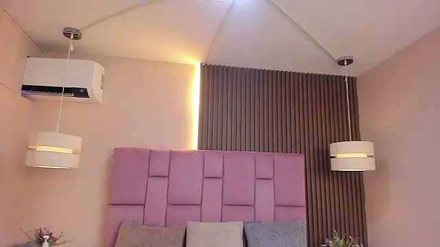 Snapshot of janna_lopez_ chatting on 11-23-25, 06:24 janna lopez online show from 11-23-25, 06:24