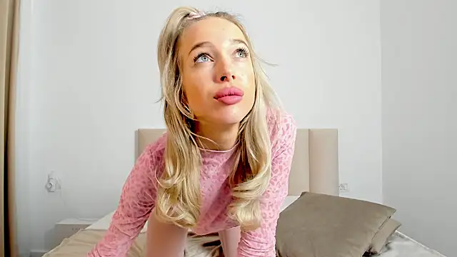 Saradiamond1 online show from 02-12-25, 01:59