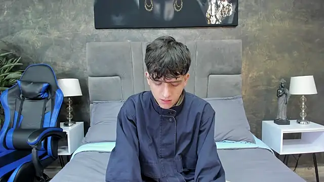 bruce hans online show from 10-25-25, 11:51