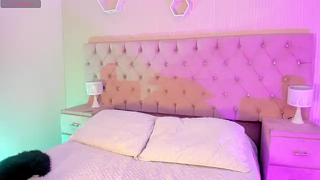 Snapshot of MattThompsonn chatting on 10-17-25, 09:17 MattThompsonn online show from 10-17-25, 09:17