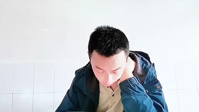 Snapshot of swg176 chatting on 10-10-25, 12:20 swg176 online show from 10-10-25, 12:20