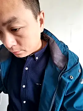 Snapshot of swg176 chatting on 11-03-25, 01:29 swg176 online show from 11-03-25, 01:29