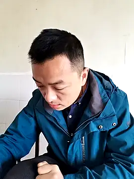 Snapshot of swg176 chatting on 11-18-25, 01:55 swg176 online show from 11-18-25, 01:55