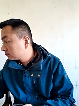 Snapshot of swg176 chatting on 11-19-25, 06:13 swg176 online show from 11-19-25, 06:13