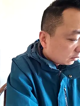 Snapshot of swg176 chatting on 11-20-25, 01:28 swg176 online show from 11-20-25, 01:28