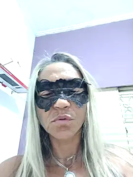 Snapshot of lilithandsugar chatting on 02-17-25, 09:13 lilithandsugar online show from 02-17-25, 09:13