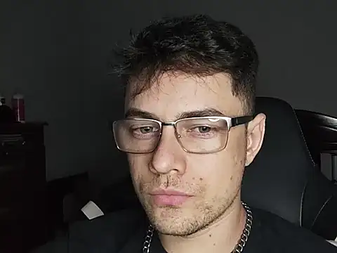 Dyllan   online show from 10-27-25, 03:43