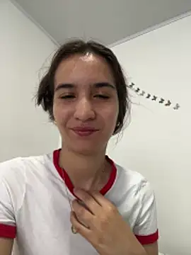 Bella still online show from 02-22-26, 01:42