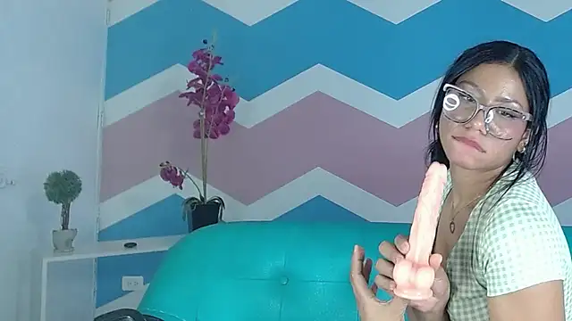 miss honey01 online show from 01-25-25, 08:53