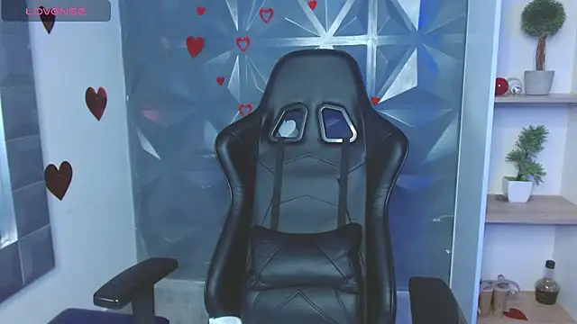 miss honey01 online show from 03-15-25, 11:06