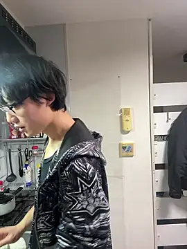 nunnun00 online show from 12-20-25, 11:39