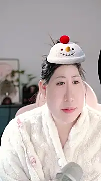 Dou-Dou-er online show from 11-05-25, 01:22