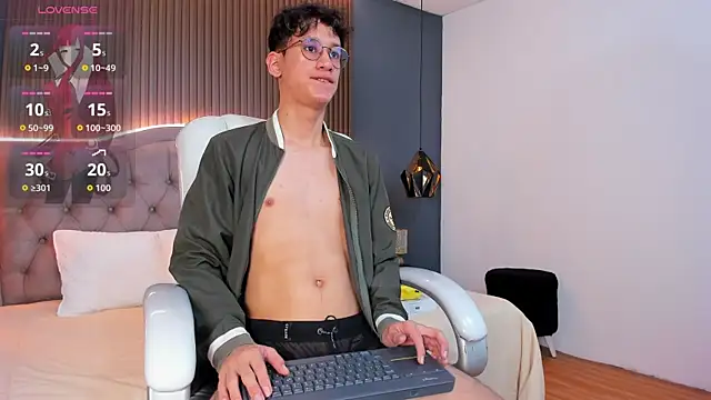 Cum hunters online show from 10-18-25, 07:25