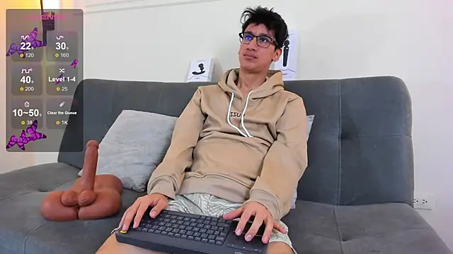 Cum hunters online show from 11-25-25, 03:28