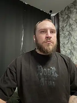 Snapshot of _XxX-XxX_ chatting on 02-06-26, 11:35 XxX-XxX online show from 02-06-26, 11:35