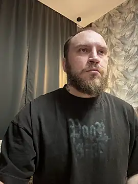 Snapshot of _XxX-XxX_ chatting on 02-13-26, 05:31 XxX-XxX online show from 02-13-26, 05:31