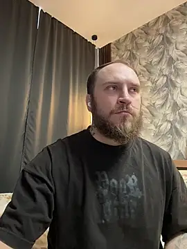 Snapshot of _XxX-XxX_ chatting on 02-28-26, 05:19 XxX-XxX online show from 02-28-26, 05:19