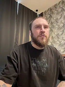 Snapshot of _XxX-XxX_ chatting on 03-06-26, 10:45 XxX-XxX online show from 03-06-26, 10:45