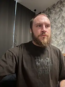 Snapshot of _XxX-XxX_ chatting on 03-08-26, 03:05 XxX-XxX online show from 03-08-26, 03:05