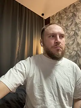 Snapshot of _XxX-XxX_ chatting on 03-27-26, 06:40 XxX-XxX online show from 03-27-26, 06:40