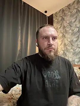 Snapshot of _XxX-XxX_ chatting on 04-13-26, 06:57 XxX-XxX online show from 04-13-26, 06:57