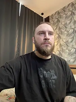 Snapshot of _XxX-XxX_ chatting on 04-14-26, 10:43 XxX-XxX online show from 04-14-26, 10:43