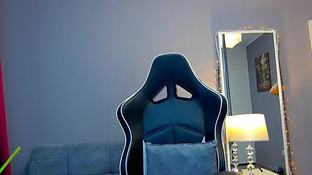 Snapshot of Eva_Lovvia_ chatting on 03-07-25, 04:46 Eva Lovvia  online show from 03-07-25, 04:46