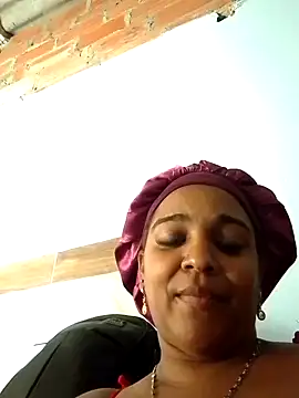 Teresa mm online show from 10-19-25, 04:18