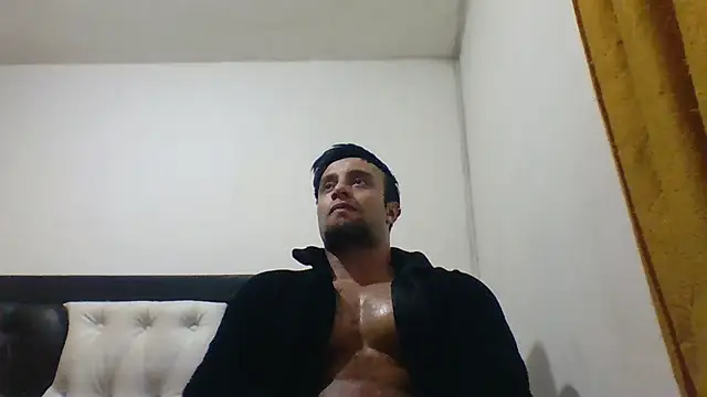 Snapshot of davidcr89 chatting on 10-14-25, 06:47 davidcr89 online show from 10-14-25, 06:47