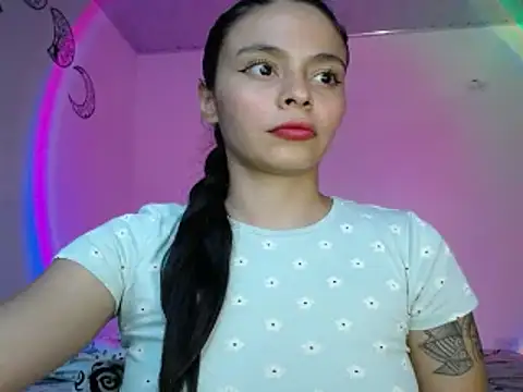 Snapshot of lana_roman chatting on 01-17-25, 10:56 lana roman online show from 01-17-25, 10:56